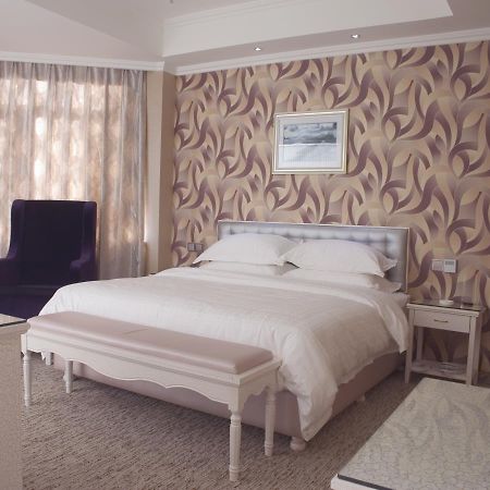 Xinyijia City Hotel Urumqi Ngoại thất bức ảnh